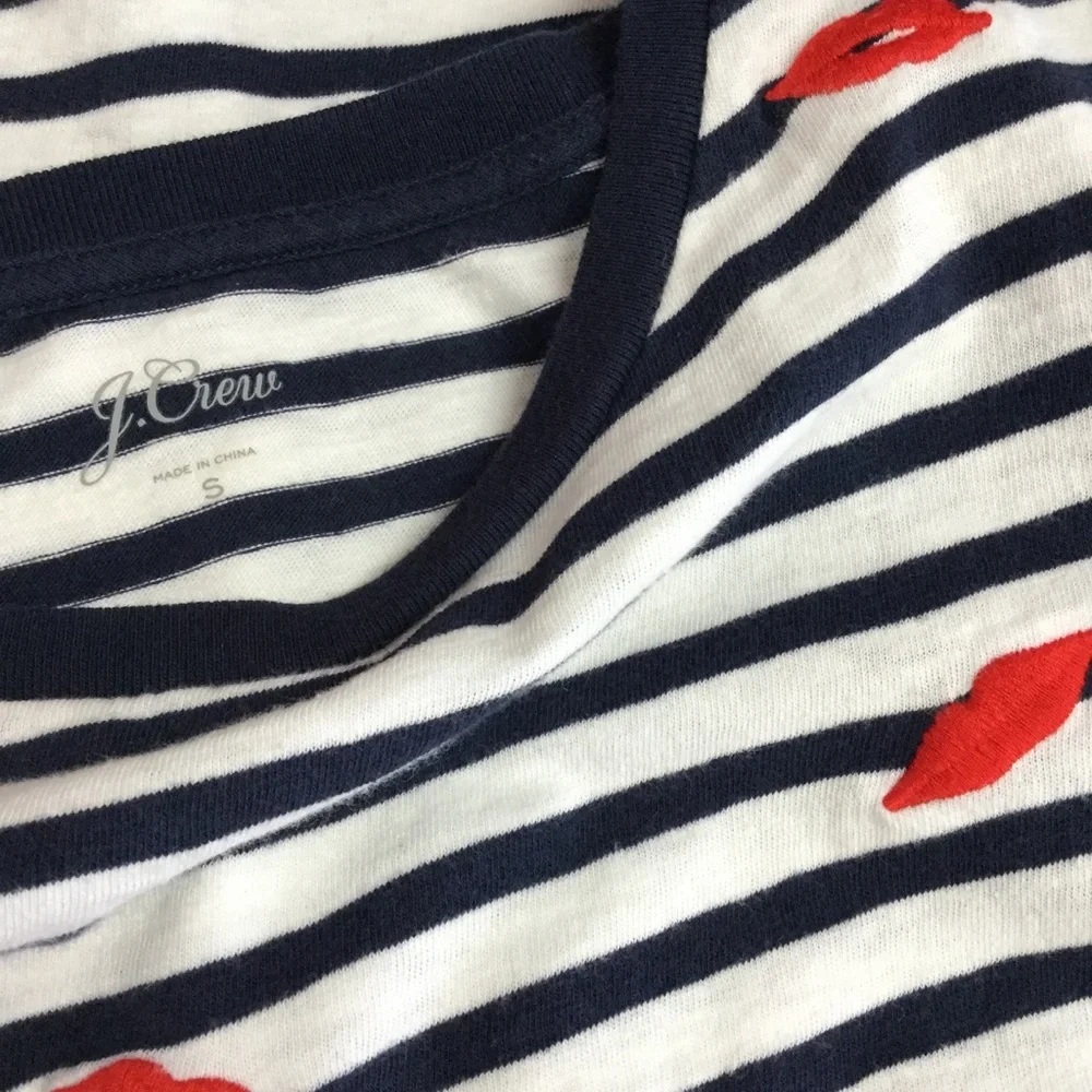 J. CREW Women’s sz Small T Shirt Striped Red Lips Short Sleeve Top Cute Blue Red